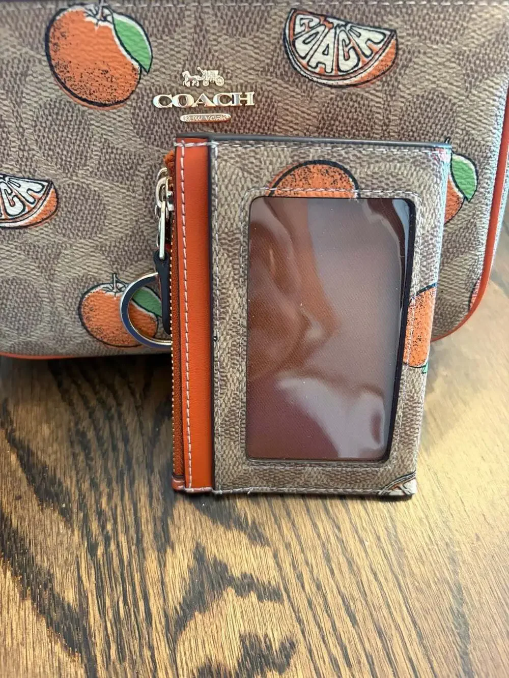 Coach zip card